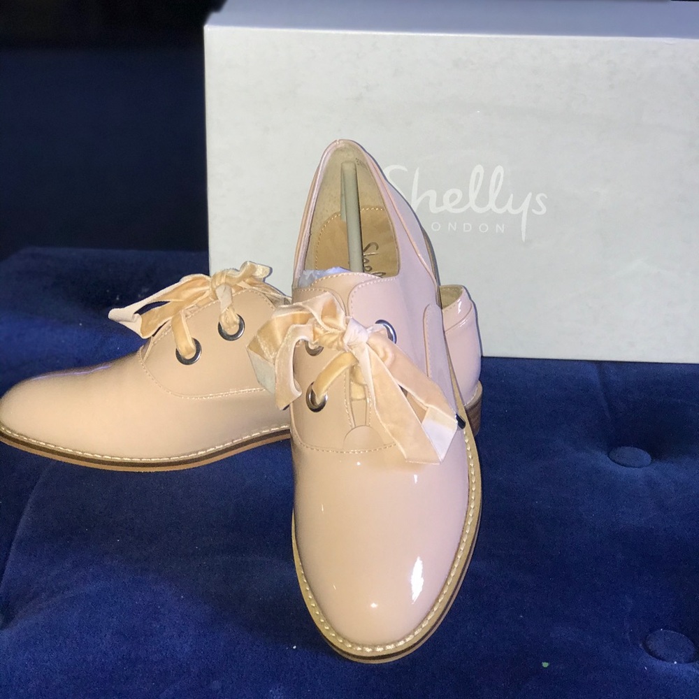 Shellys London casual shoe